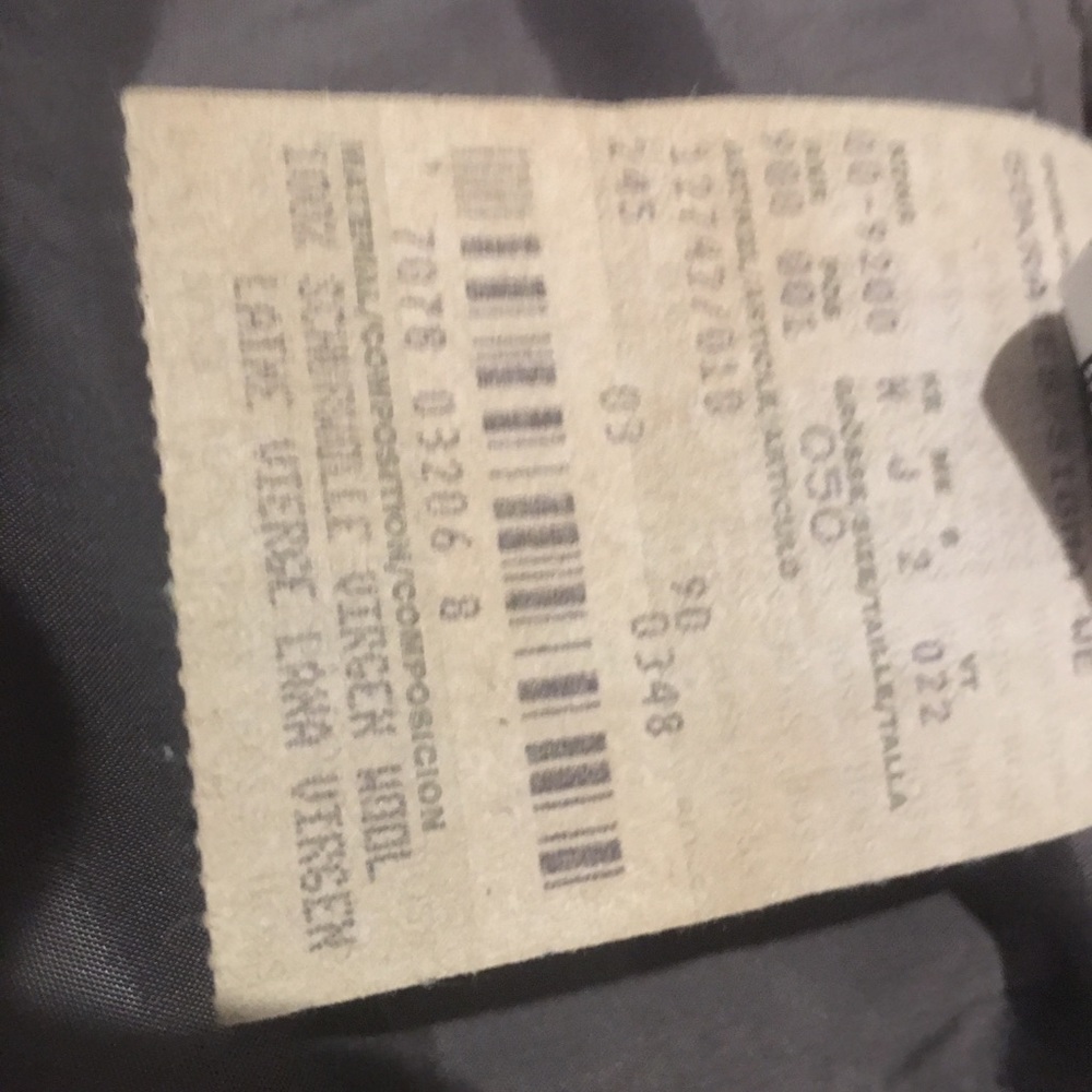 Hugo Boss suit - Picture 3 of 3